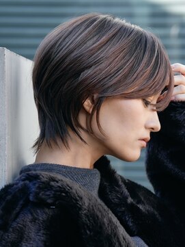 ソワネ 表参道(soigne) 表参道酸性ストレートショートボブレイヤーアッシュグレー40代