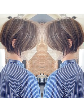 バンプ ギンザ(BUMP GINZA) 30代40代50代大人ショート髪型丸顔前髪なし似合わせ　安