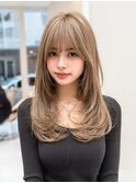 バタフライレイヤーロングレイヤーハイトーングレージュブリーチ