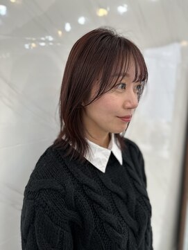 エミン(emyn) ラベンダーピンク/ブリーチなし/レイヤーボブ/前髪/イメチェン