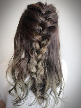 レモーリア 己斐店 カーキグレージュグラデーション レモーリア