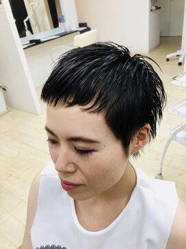 ビューティーサロン はんしん ボーイッシュなベリーショート