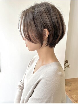 アテナ 六本松店(ATENA) 大人可愛い20代30代40代黒髪前下がりショートボブ丸みショート