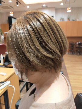 フレンズ 山鼻店(friend's) ハイトーンスッキリショート