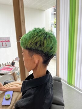 サボ(SAVO) ハイトーンカラーショート