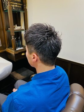 プレミアムバーバー 原宿店(PREMIUM BARBER produce by HIRO GINZA) アイロンパーマ×2ブロショート
