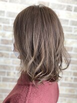 サンタフェ 岐阜島店(Santa'Fe) Santa'Fe式脱白髪染め白髪ぼかしハイライト/ミディアム