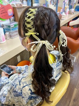 ヘアセットアップス(UP's) 推し活はこれでっ(^○^)『ツインテールにサイドレースアップ♪』