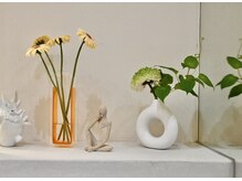 ユニク(uNIQU)の雰囲気（おしゃれで洗練、そしてどこか肌馴染みの良い空間です。）
