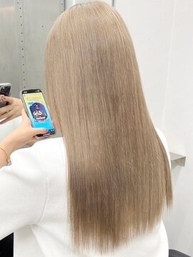 ウィコ 新宿(WICO) ミルクティーベージュ[新宿駅/こなれミディ/ウェーブパーマ]