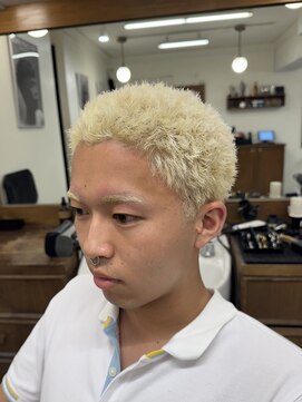 ザチョップショップ キチジョウジ(THE CHOP SHOP KICHIJOJI) メンズカット　フェードカット　スキンフェード　イージーパーマ