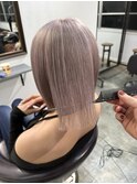 切りっぱなしボブ×ラベンダーシルバー