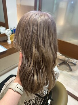 エプリ(epris) ミルクティーベージュウェーブ