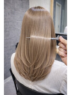 ラフテル(Laugh Tale) 【髪質改善艶カラー】ブリーチオンカラー