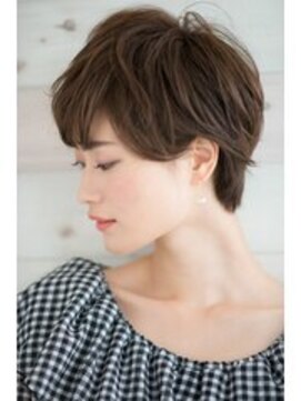 ヘアーロギア 栄店(hair LOGiA) ★hair LOGiA★　〇外はねショート　耳かけアレンジ