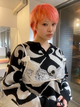 トゥ(TOE) ピンクカラー × まろみショート