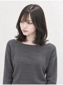 顔まわりレイヤー×くびれミディ×オリーブグレージュ