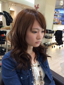 美容室 ビィー ヘアー 大谷地店 ゆるふわカール