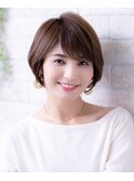 ネイビーカラーの美髪フレンチボブ風マニッシュショート