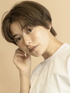 ドゥーア 代官山(Door) #ハンサムショート#カーキグレージュ#センターパート◎40代50代