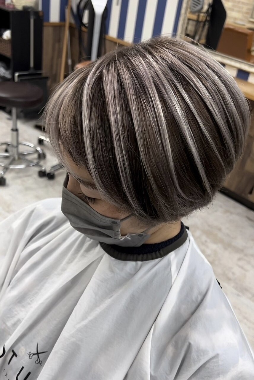 白髪ぼかしハイライト：L176158830｜スキル 水戸(SKILL)のヘアスタイル