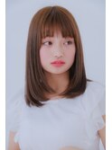 大人可愛いうるツヤストレートロブ