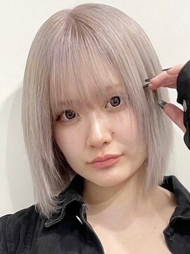 ウィコ 新宿(WICO) ペールホワイト［新宿駅/デザインカラー/シルキーベージュ]