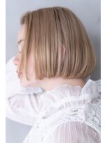 メーヴェ(Mowen) mowen 南堀江　丸みショート×ブロンドカラー×外国人風