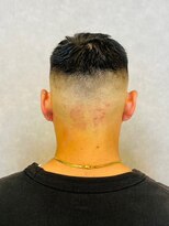 スター(STAR)&nbsp;ツーブロック/刈り上げ/スキンフェード/アッシュブラック/メンズ