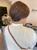 メデル(mederu)&nbsp;大人可愛い刈り上げショートマッシュショートカット20代30代40代