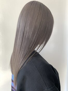 話題の髪質改善『UPTOGLOSS』導入。高濃度水素が活性酸素を除去し、内側から輝く最高級の美髪へ。