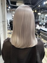 ネハス ナガオカ(nehus.nagaoka)&nbsp;ブリーチ/イメチェン/ホワイトブロンド/外ハネボブ/美髪