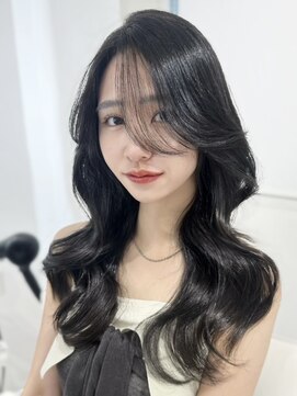 ヨロ 上野(YOLO) ハイライトカラーミルクティーベージュ海外レイヤーカット