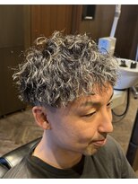 カイエ(Kaie) ツイストスパイラルパーマ