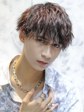 ベーア(Bar) 前下がりマッシュ×ソフトツイストパーマ×ハイライトカラー