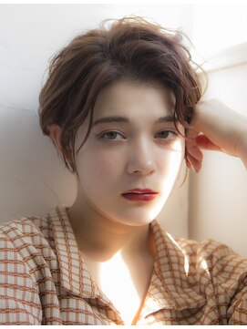 ミエル ヘア 新宿(miel hair) 〈mielhair新宿〉ナチュラル　ハンサムショート