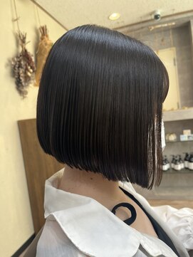 ナチュラルリーフ 仙台駅前店(Natural leaf) 前下がりボブ