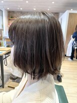 サラ(sarah)&nbsp;グレージュ/ミディアムボブ