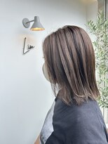 リム 南浦和(Lim)&nbsp;ハイライト/インナーカラー/白髪ぼかし/縮毛矯正/ショート