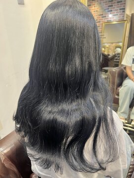 トロニー(TLONY) ブルーブラック　stylist/miaki