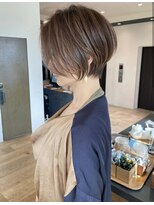 アンド ストーリーズ(&STORIES)&nbsp;大人可愛い小顔ひし形クビレ丸み20代30代40代大人ショート(蘭)