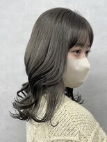 ジエクト ヴィシア(The Ect VIXIA)&nbsp;オリーブグレージュ◎くびれミディ×大人ガーリー