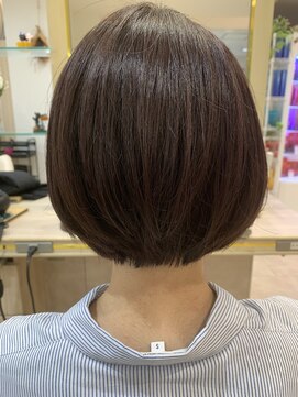 アッシュ 仙川店(Ash) 30代40代50代  大人可愛い  秋色 オリーブカラー ショートボブ