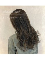 リアラ 渋谷(LIALA)&nbsp;ブリーチ、ダブルカラー、インナーカラー、イヤリングカラー