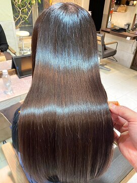 ヘアリゾート粋 ティガ 池袋店(tiga) 艶髪/髪質改善/縮毛矯正/ナチュラルブラウン/ロング