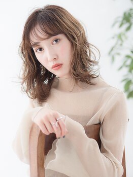 頭皮環境から整え,芯から美しい髪へ―。溜まった疲れや汚れを取り除き、心地よいマッサージに癒される♪