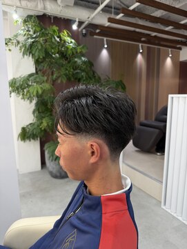 スパーブ(SUPERB) テーパーフェード×フェザーショート