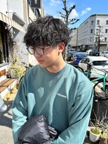 エディ(Edy)&nbsp;ツイストスパイラルパーマツイスパマッシュ刈り上げ眉毛カット