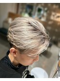 透明感ハイトーンショート