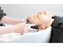 30代からのお悩み解決★【育毛促進&白髪ケアヘッドスパ】【髪質改善】【TOKIKATAトキカタ】Loufreasy代々木
